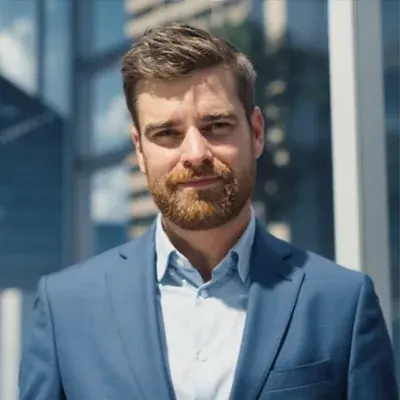 Joan Arbo — Fundador · Arquitectura y dirección del programa